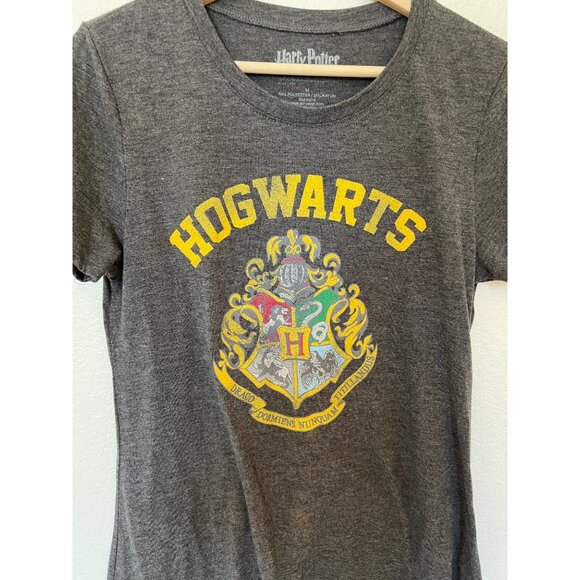 Harry Potter Hogwarts Crest Womens T-Shirt Gray Size M - Picture 2 of 4